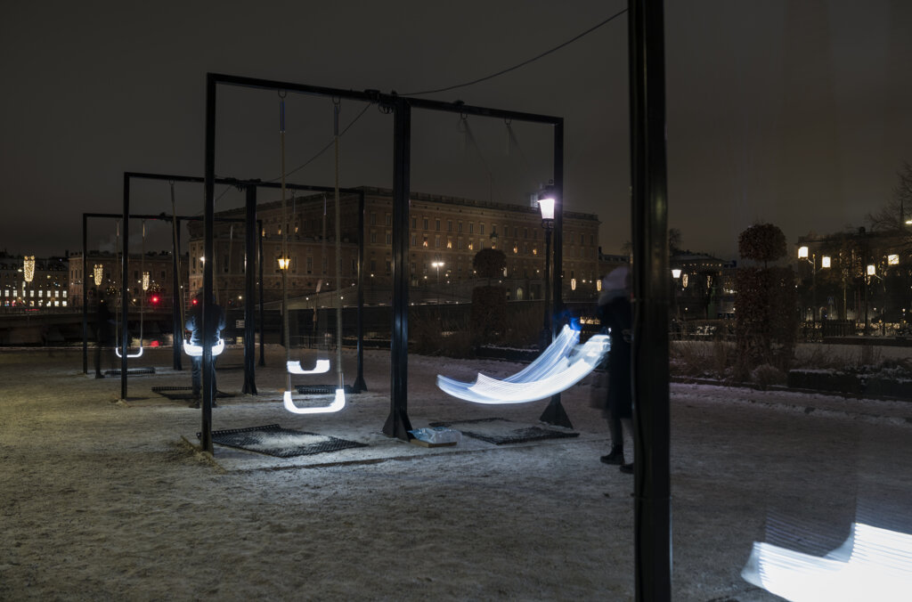 Alexander Lervik, SENSE LIGHT SWINGS