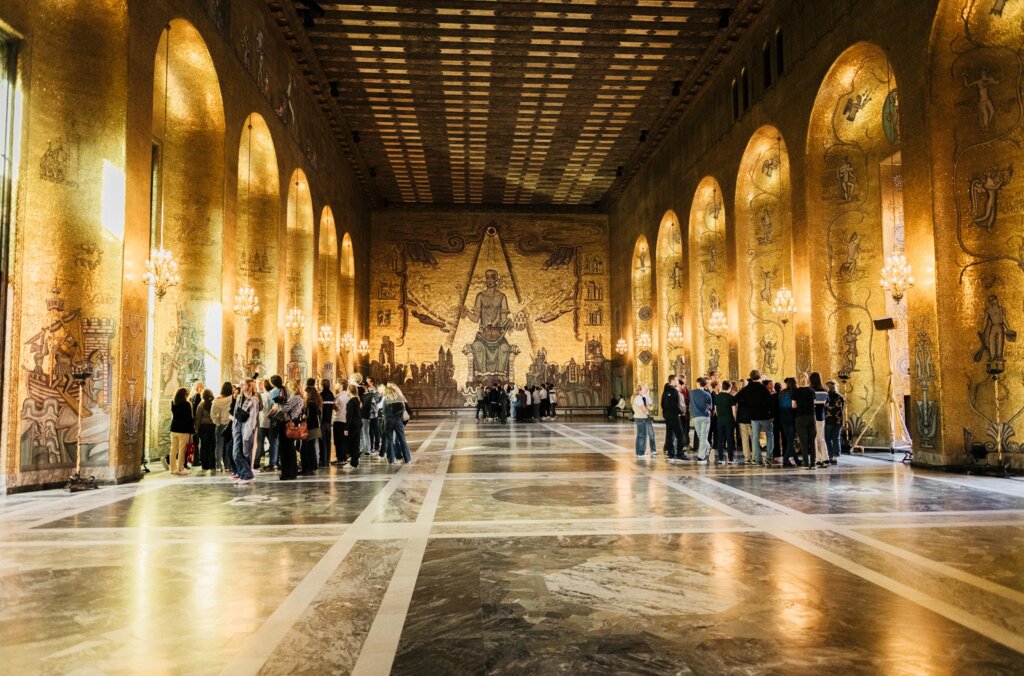 Guided school tour of the Stockholm City Hall