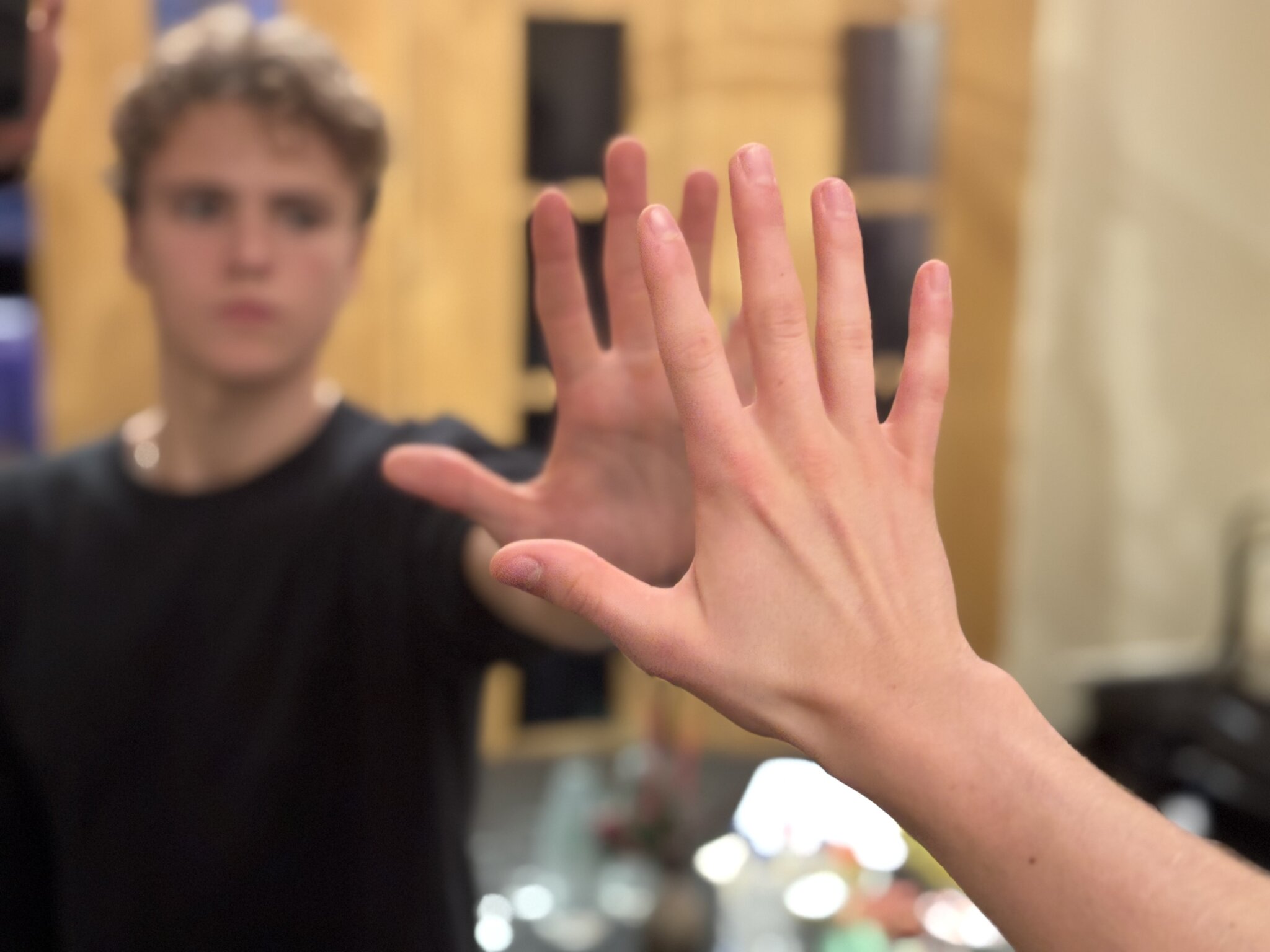 Lesson_chemistry_2026_hands.jpeg